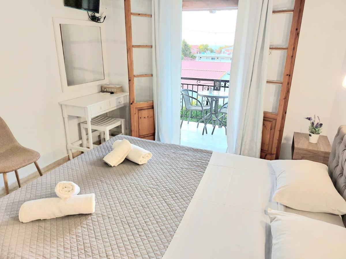 Athina Apartments 阿凯松 外观 照片