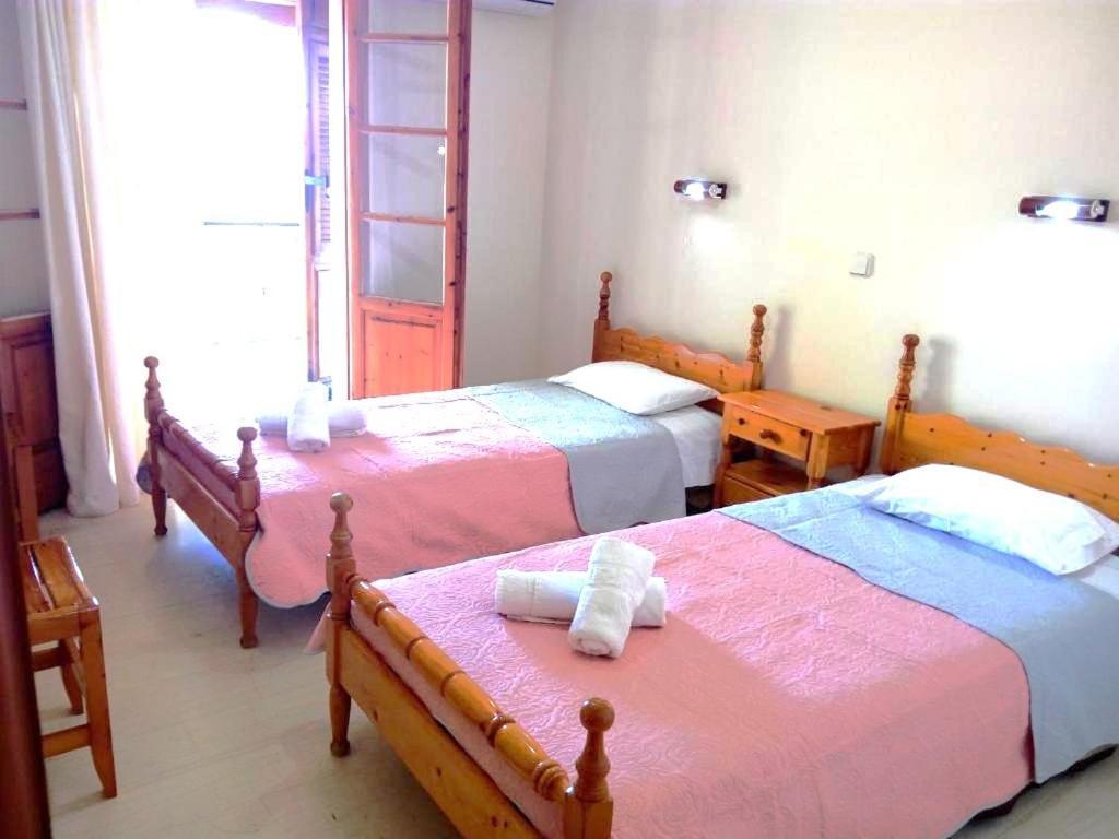 Athina Apartments 阿凯松 外观 照片