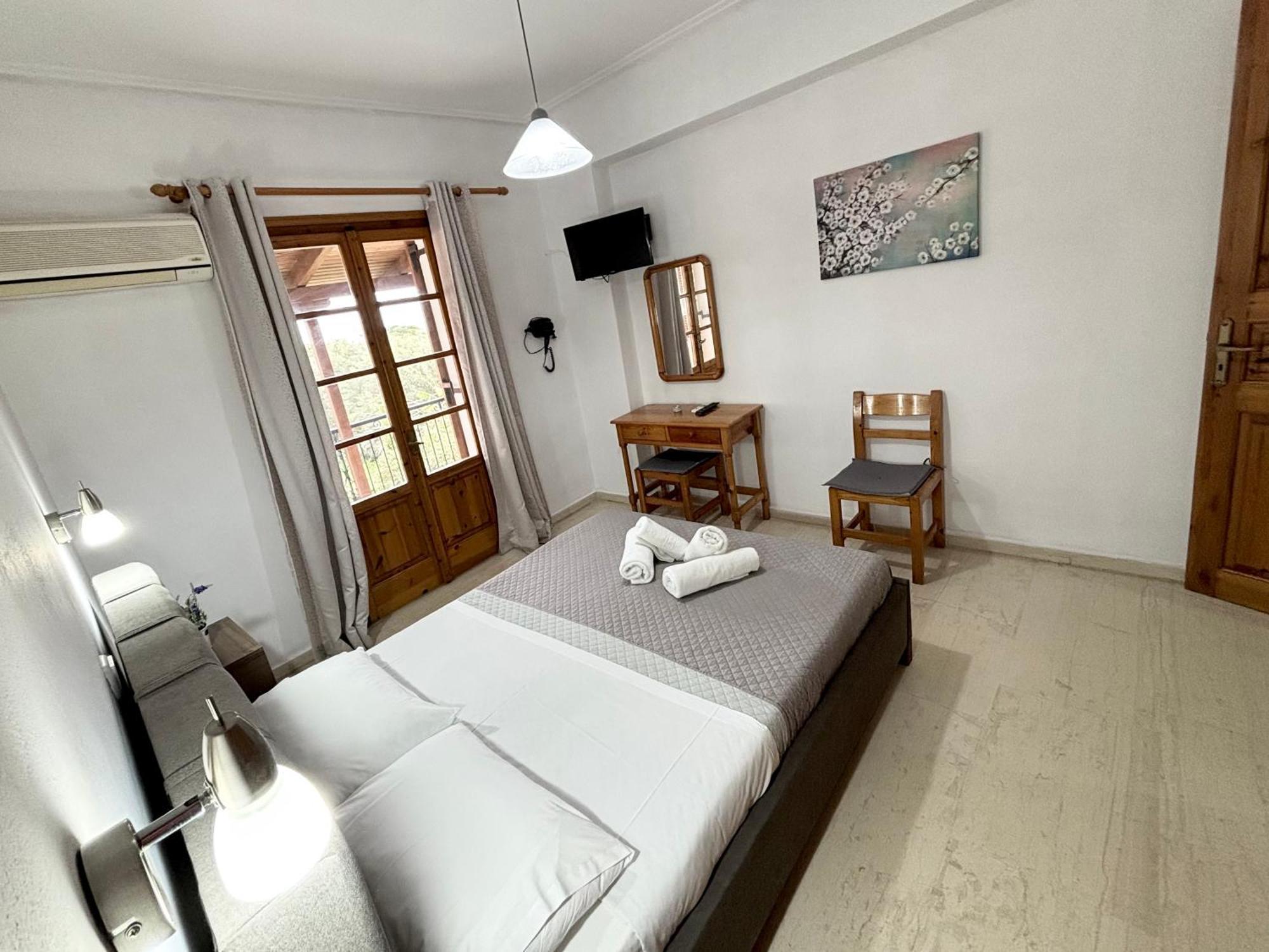 Athina Apartments 阿凯松 外观 照片