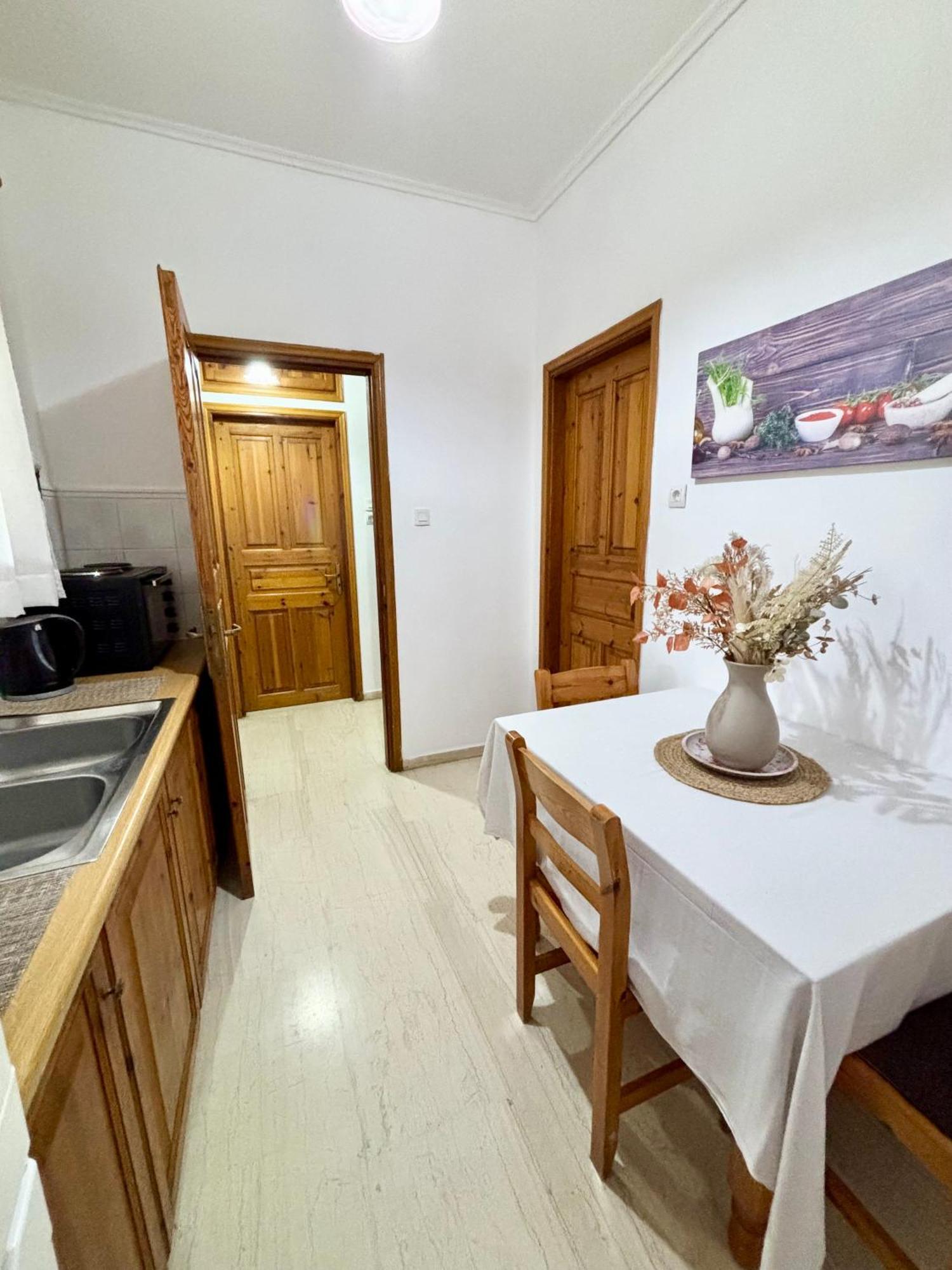 Athina Apartments 阿凯松 外观 照片